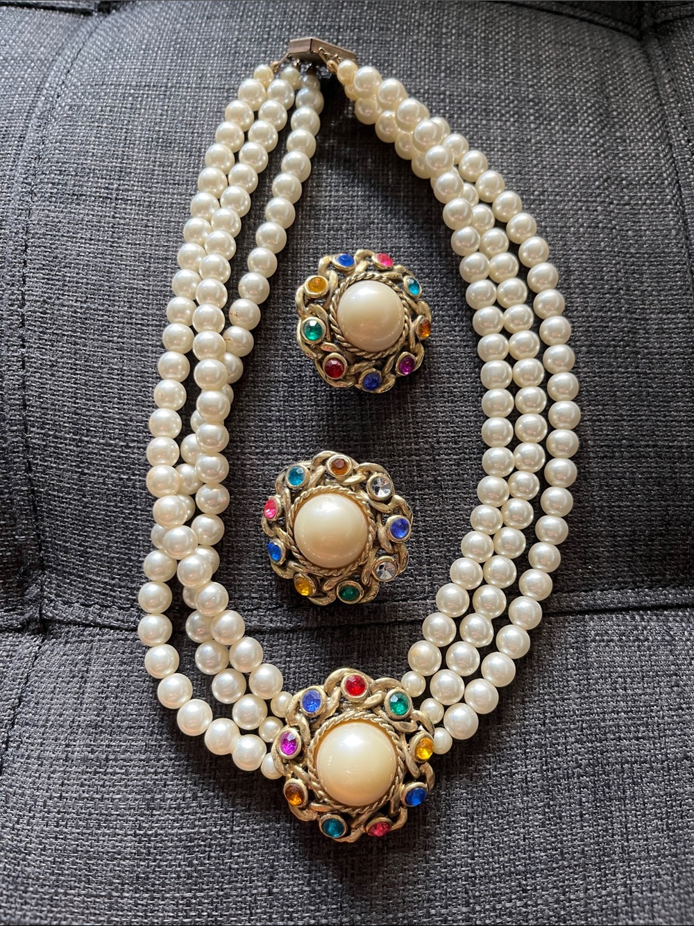 Flawed Beauty Vintage Pearl Necklace & Earring Set